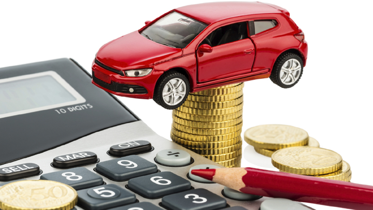 Γιατί δεν πέφτουν οι τιμές στα ασφάλιστρα των αυτοκινήτων;